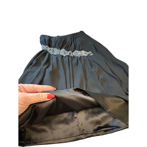 Eliza J One-Shoulder Cocktail Mini Dress in Black - Size 6 - Picture 10 of 15